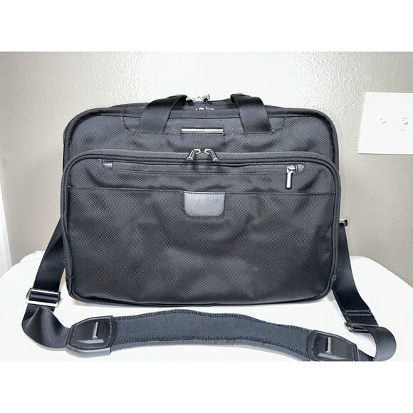 Briggs & Riley Other - Briggs & Riley BLACK Executive Clamshell Briefcase Computer Bag KBC303-4